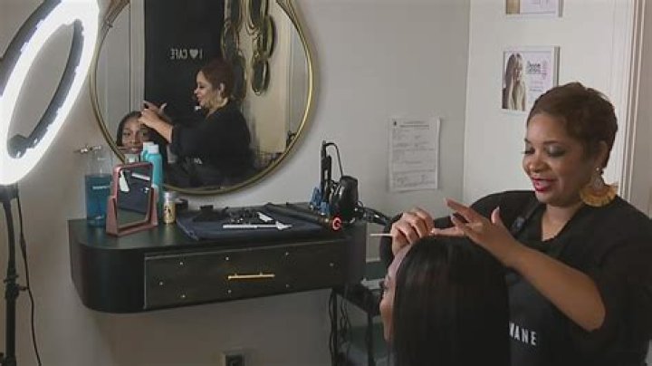 Are beauty salons open during the lockdown?