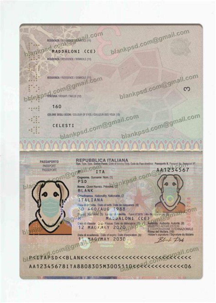 Can I live in Italy with an Italian passport?