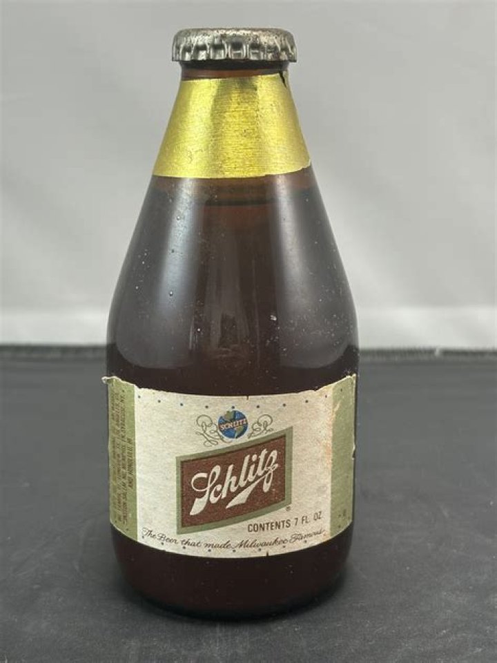 Can u still buy Schlitz beer?