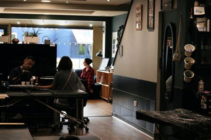 Do you get paid as an apprentice tattoo artist?