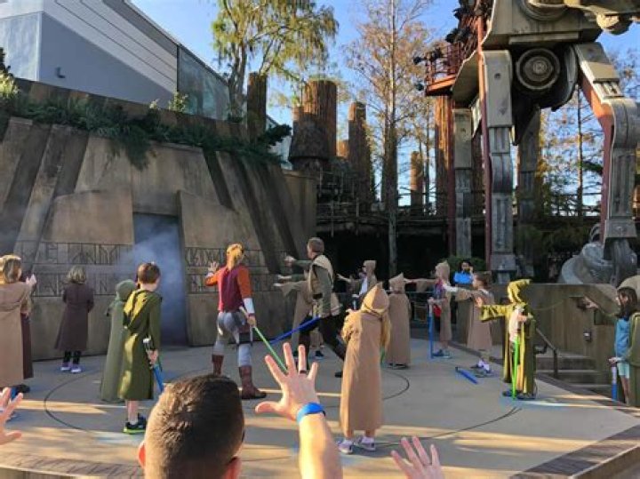 Does Hollywood studios still do Jedi training?