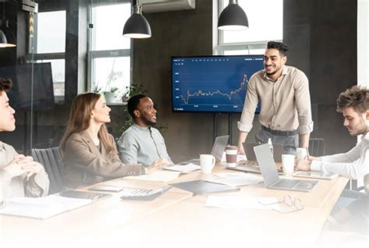 How do I find people looking for business opportunities?