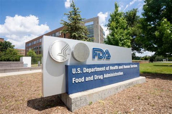 How does the FDA help businesses?