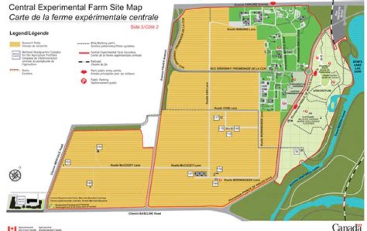 How many acres is the Experimental Farm in Ottawa?