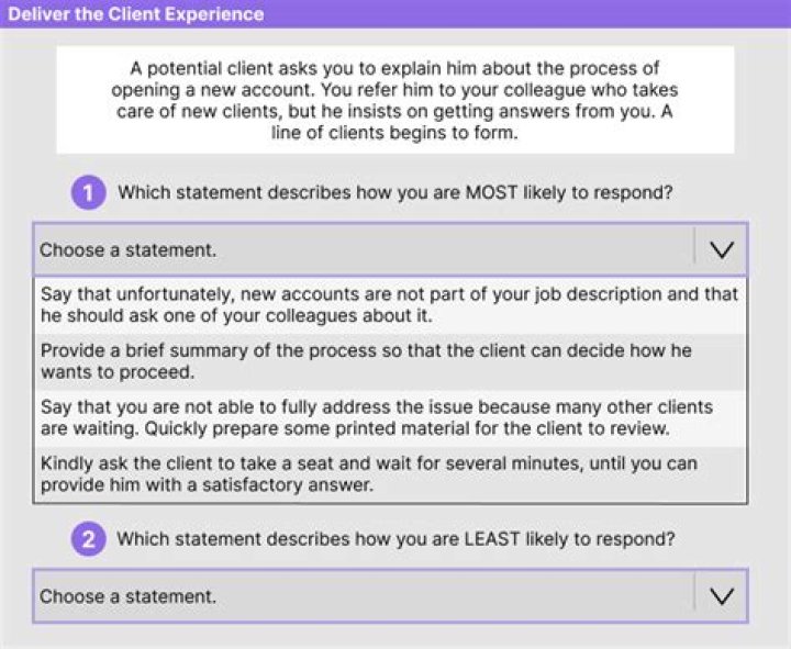 How much a Wells Fargo teller makes?