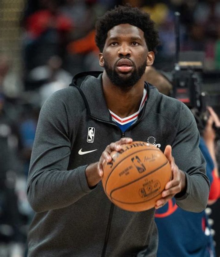 How much do minor league basketball players make?