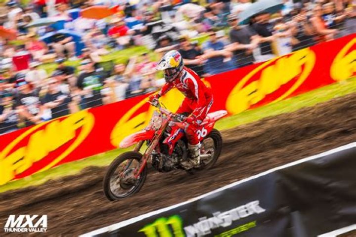 How much do motocross winners make?