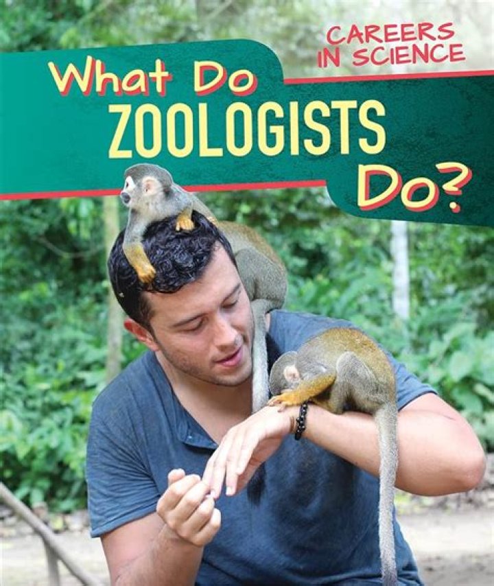 How much do Zoologist make Canada?
