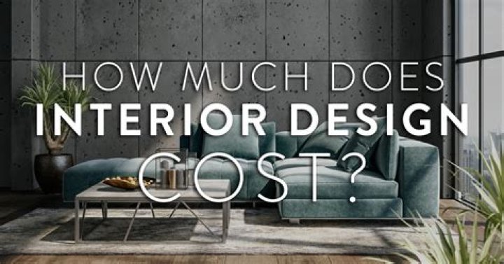 How much does a home decor person make?