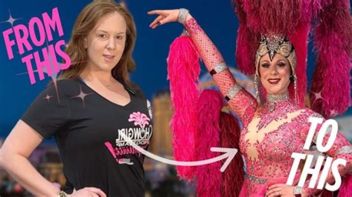 How much does a Las Vegas showgirl make?