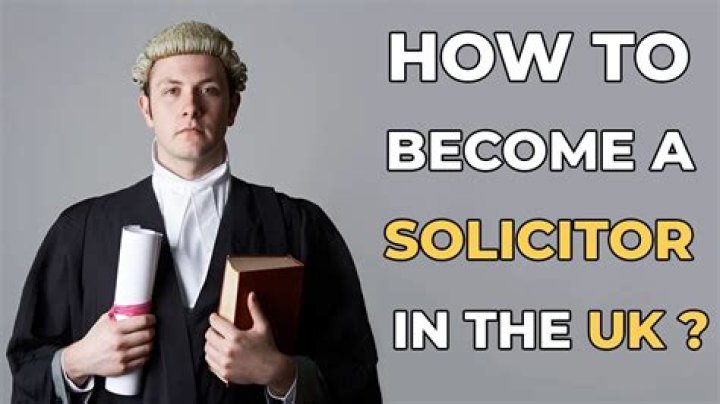 How much does a solicitor make a year UK?