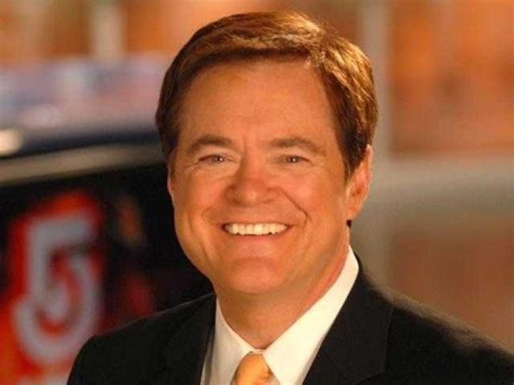 How much does Ed Harding make a year?