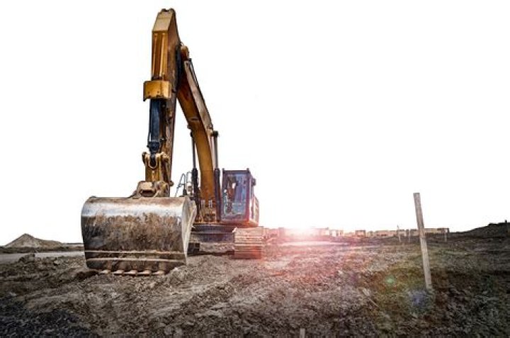 How much does it cost to start a heavy equipment company?