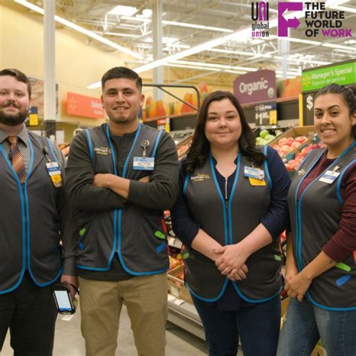 How much does Walmart pay in Texas for cashiers?