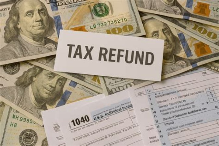 How much is the unclaimed tax refund for 2017?