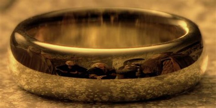 How much money did Elijah Wood make in Lord of the Rings?