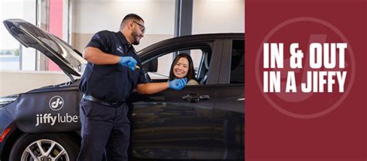 How often do you get paid at Jiffy Lube?