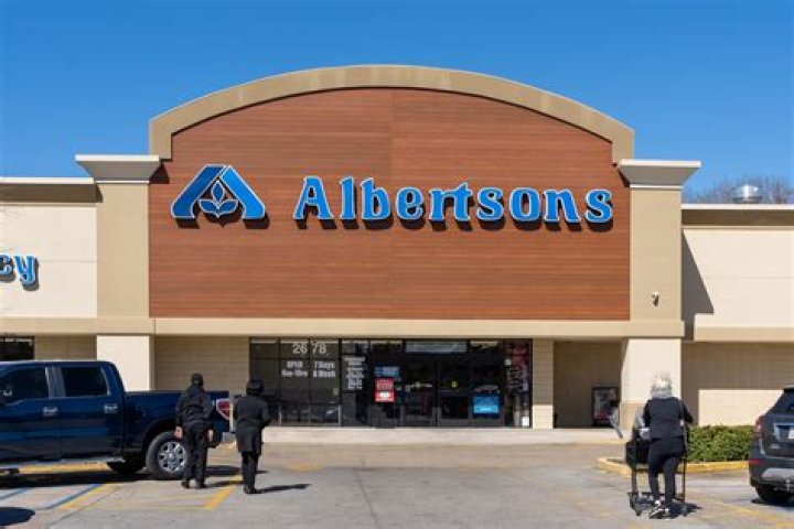 Is Albertsons stock a buy?