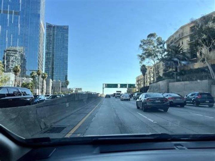 Is driving in Los Angeles hard?