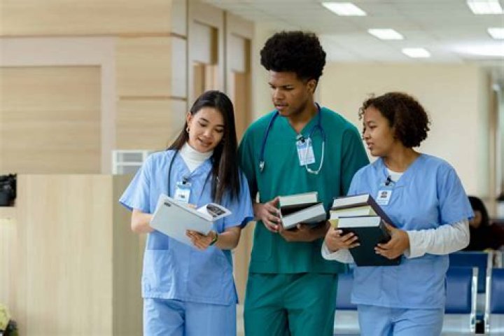 Is it hard to become a nursing assistant?