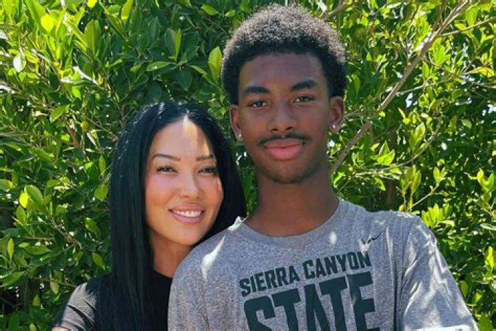 Is Kimora Lee Simmons Filipino?
