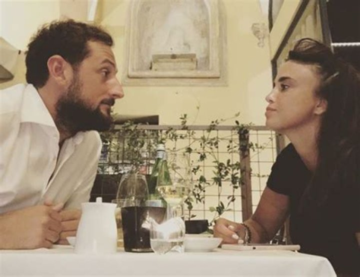 Is Marco Belinelli married?