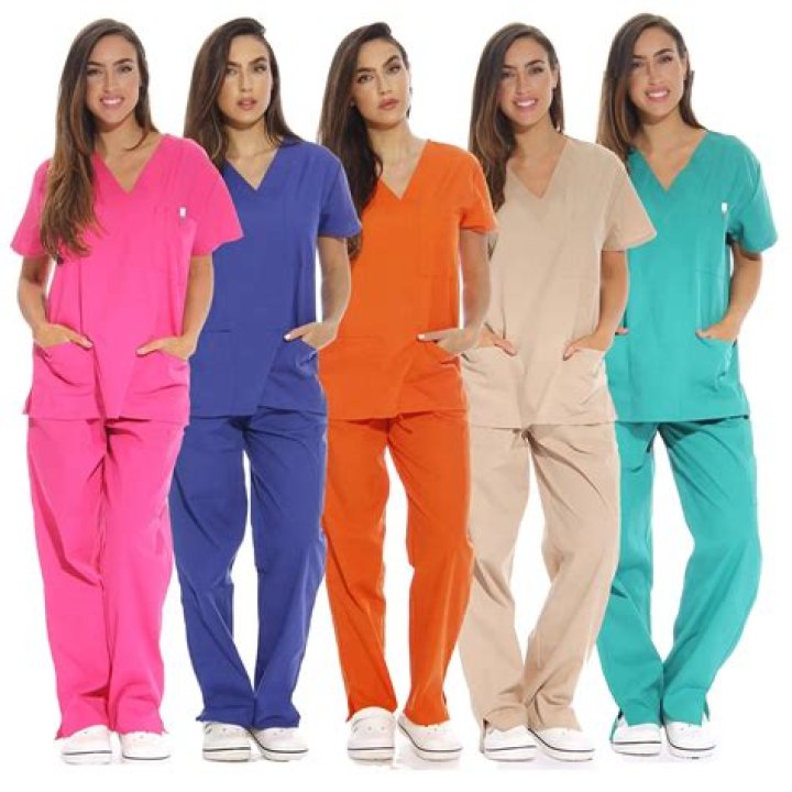 What Colour do NHS nurses wear?