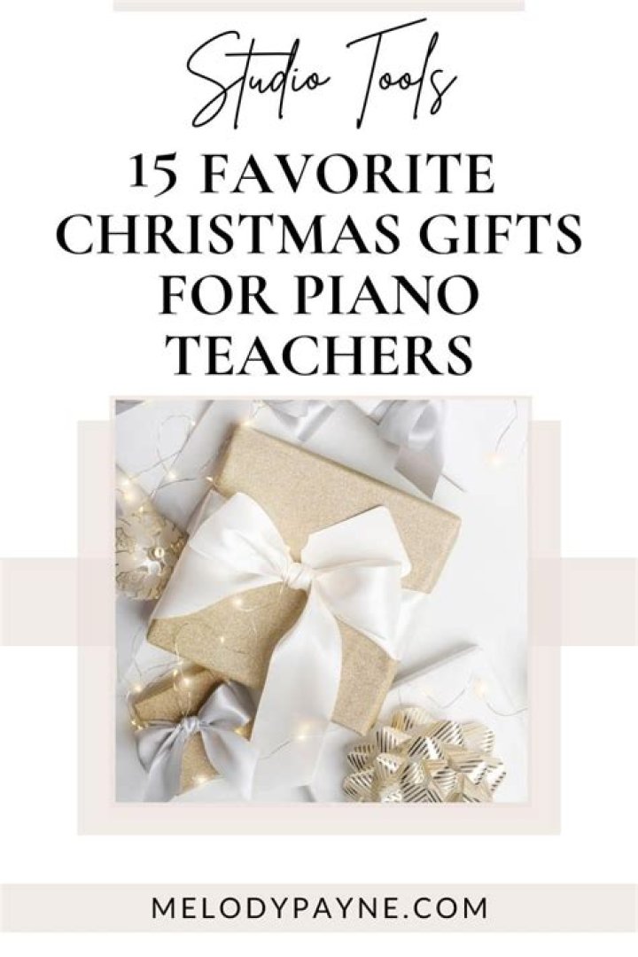 What do you give a music teacher for Christmas?
