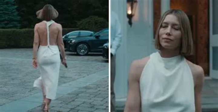 What does Jessica Biel own?