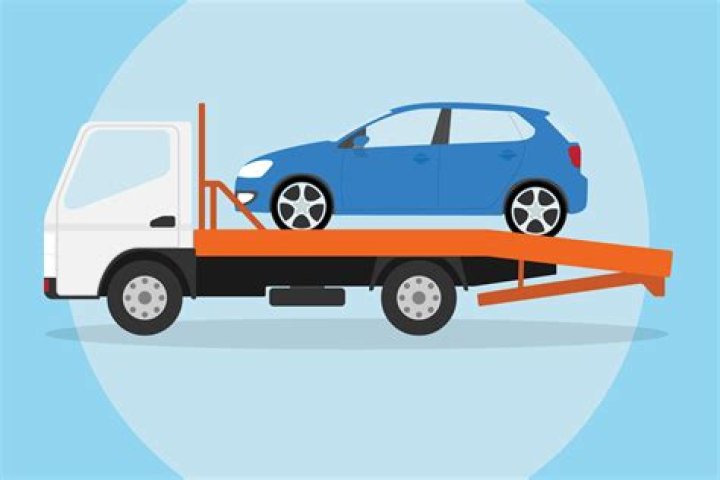 When can a tow company sell my car in Florida?