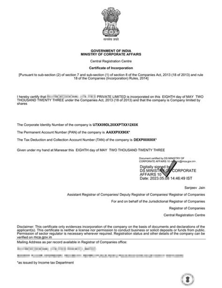 Which are the documents to be filed with Register of company at the time of incorporation?