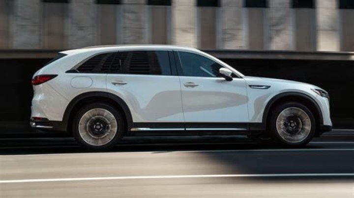 Which SUV sold the most in 2020?