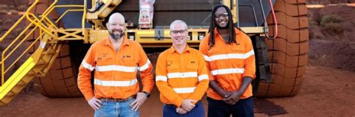 Why does Nic Naitanui sleep on the floor?